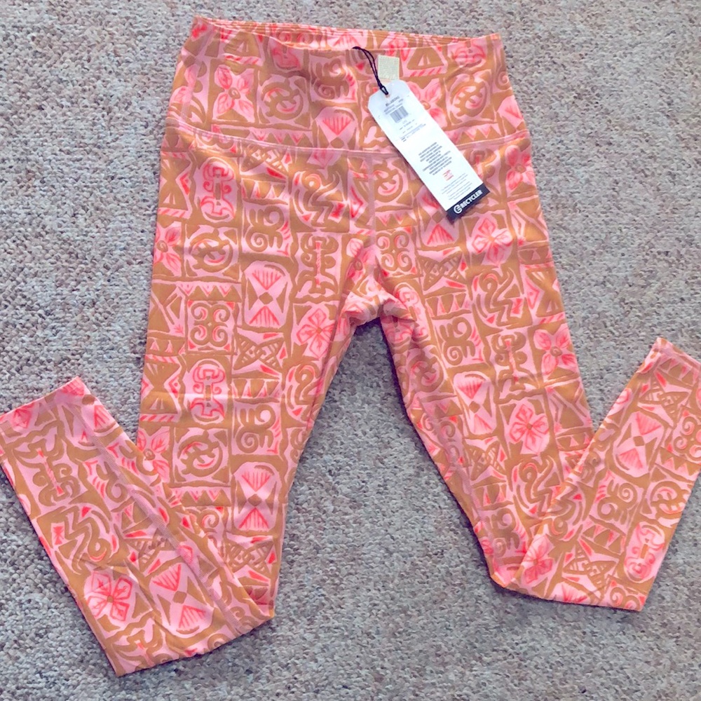 Billabong Adventure High Waisted Leggings sizes L/12 and size M